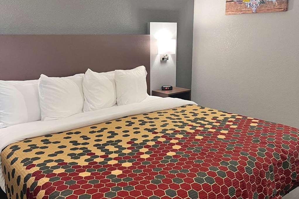 Econo Lodge 포티지 객실 사진