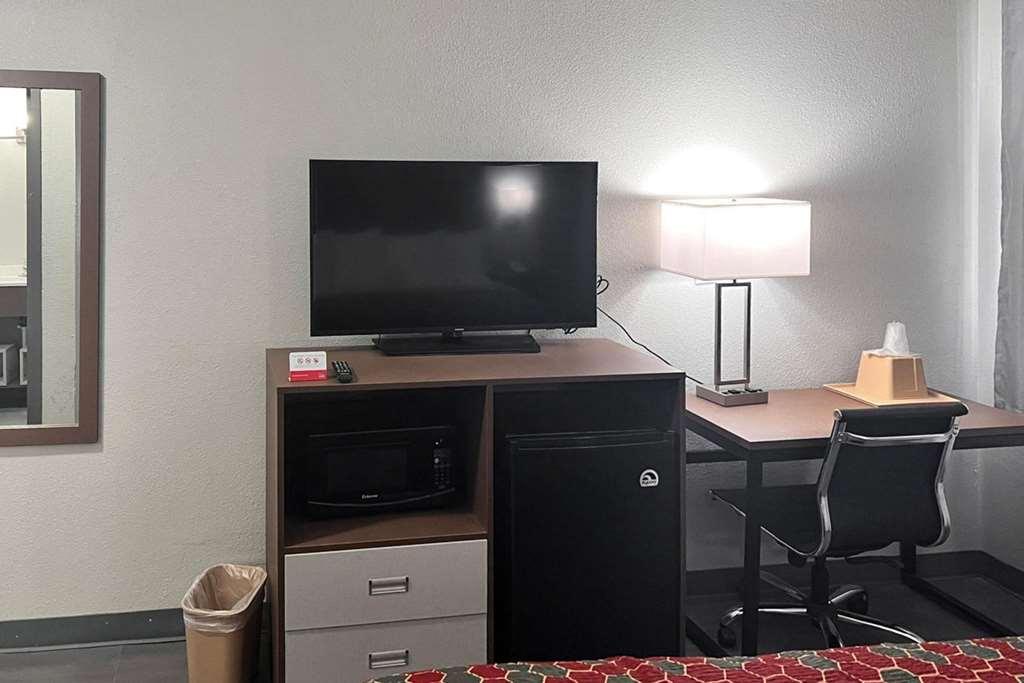 Econo Lodge 포티지 객실 사진