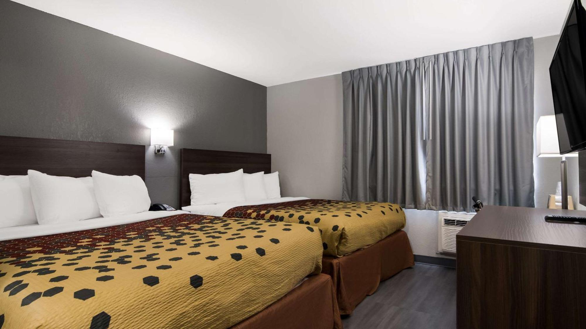Econo Lodge 포티지 외부 사진