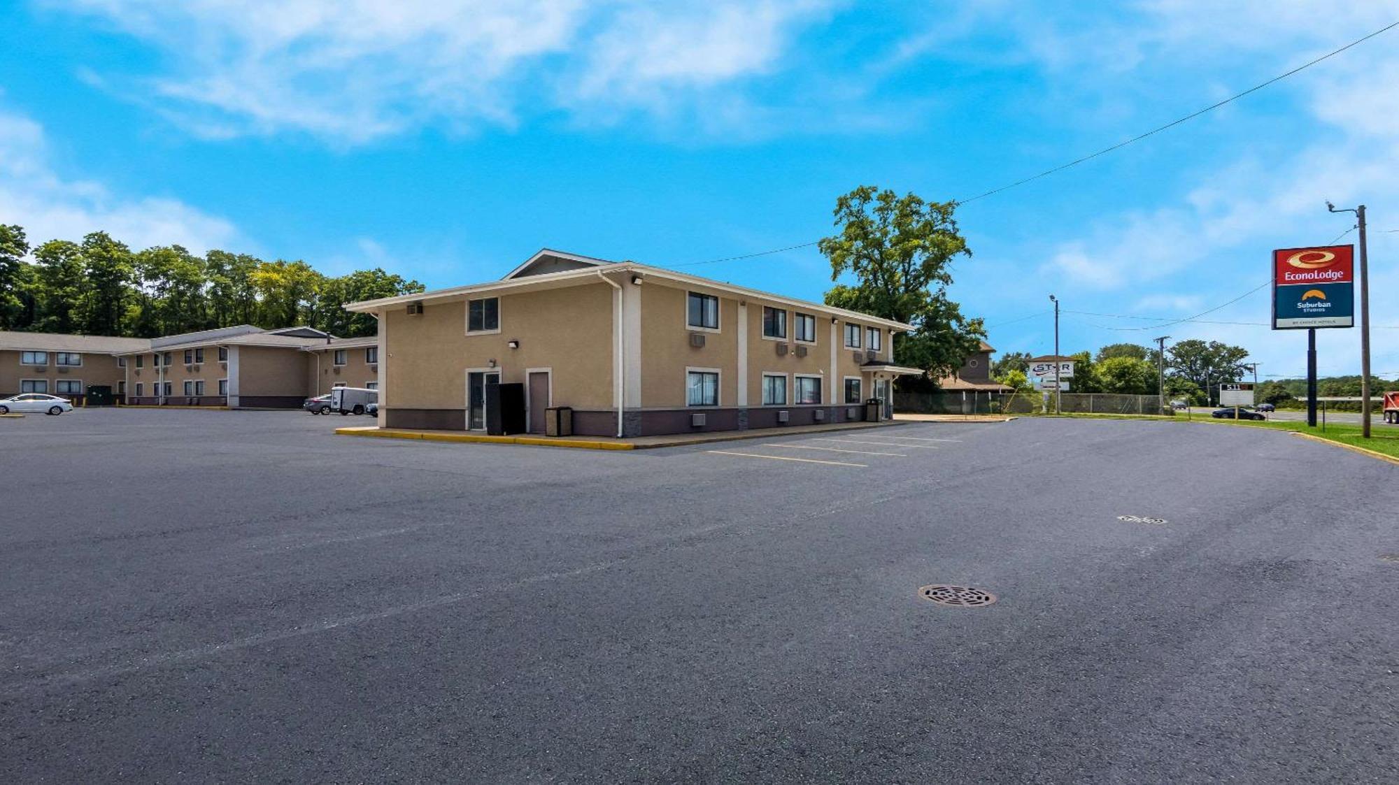Econo Lodge 포티지 외부 사진