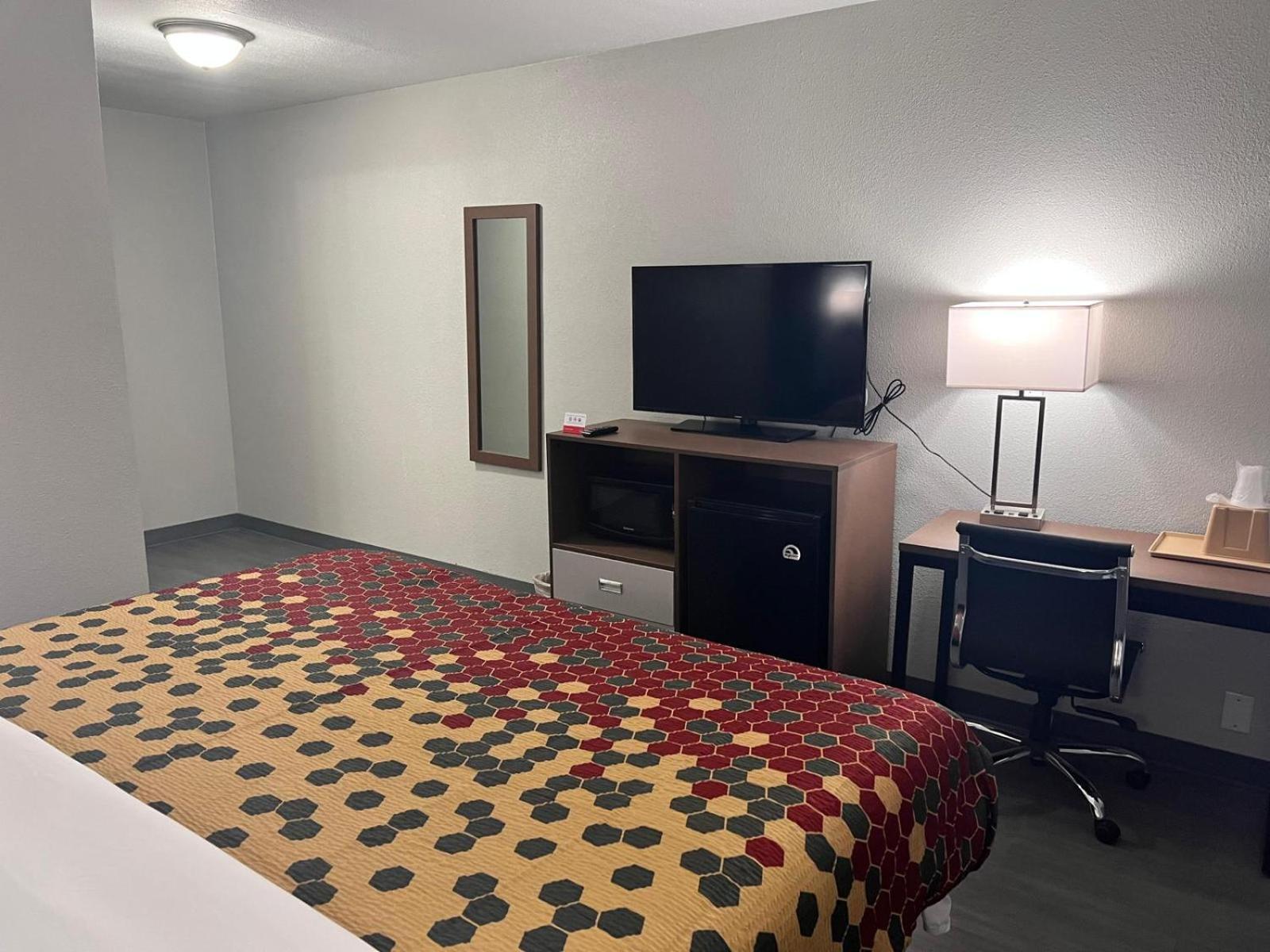 Econo Lodge 포티지 외부 사진